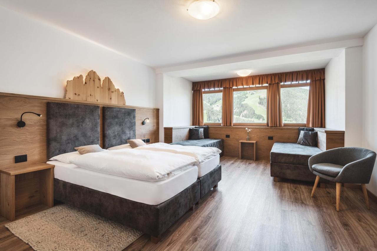 Berghotel Majarei San Vigilio Di Marebbe Exterior photo